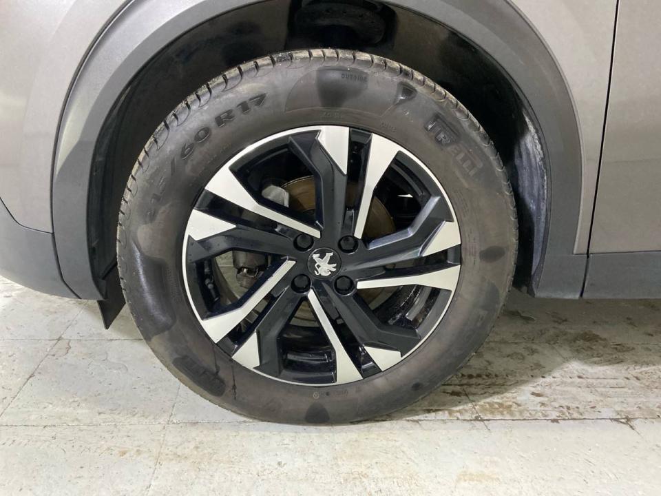 Peugeot 2008 Allure Pack Puretech 100 S&S BVM6