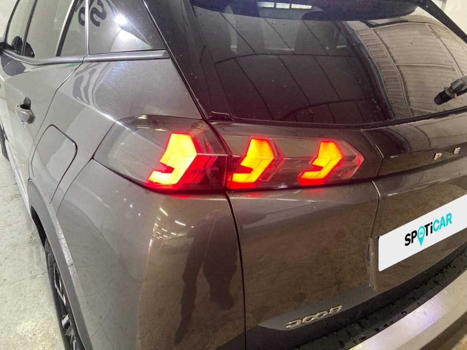 Peugeot 2008 Allure Pack Puretech 100 S&S BVM6