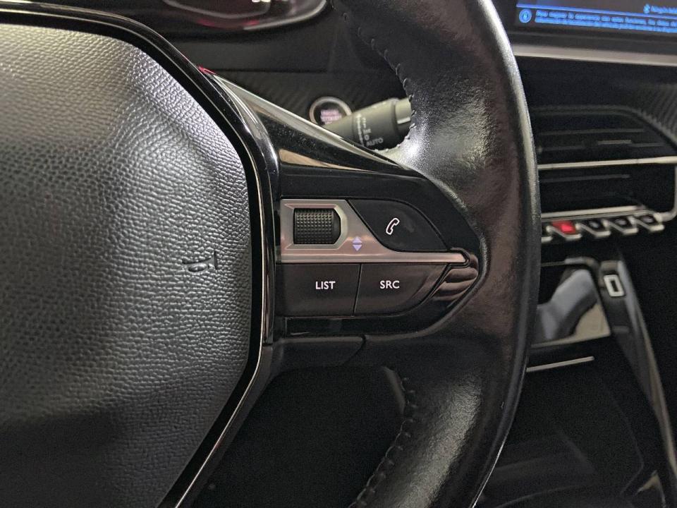 Peugeot 2008 Allure Pack Puretech 100 S&S BVM6