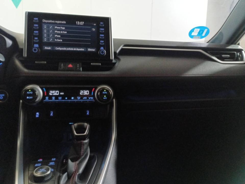 Toyota Rav4 2.5l PLUG-IN 300PH (e-CVT) Advance