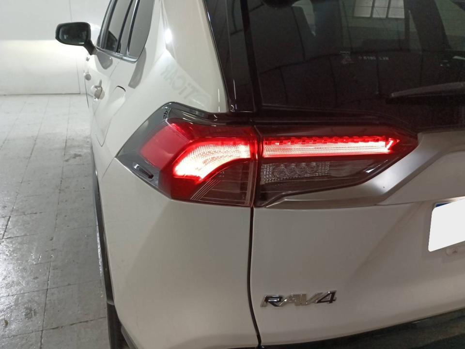 Toyota Rav4 2.5l PLUG-IN 300PH (e-CVT) Advance