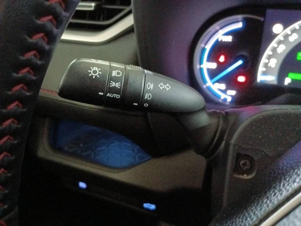 Toyota Rav4 2.5l PLUG-IN 300PH (e-CVT) Advance