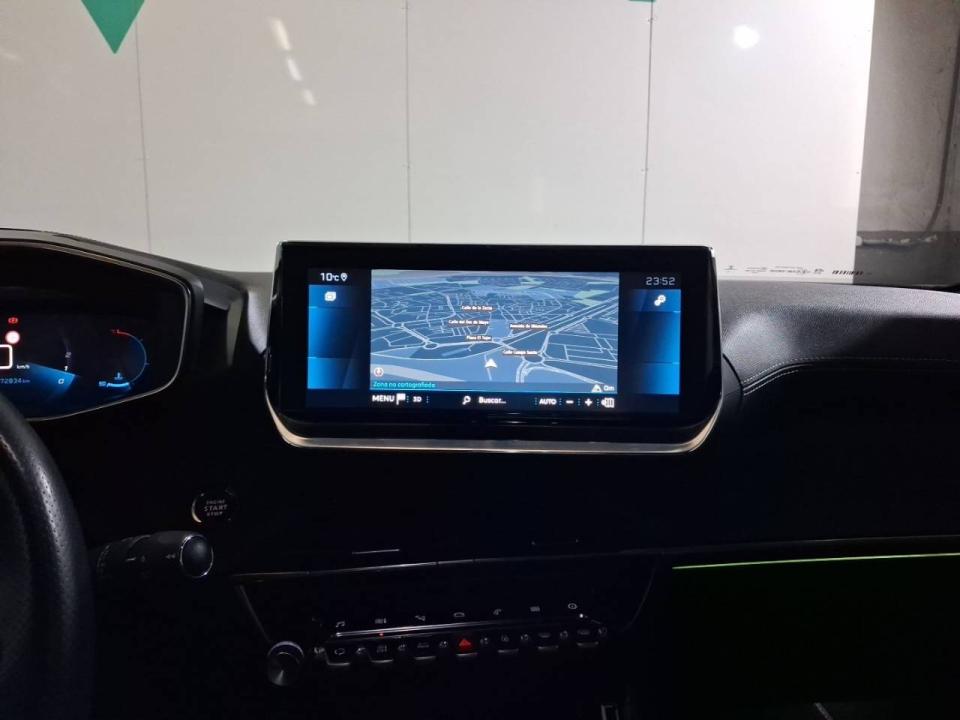 Peugeot 2008 GT Line Puretech 130 S&S BVM6