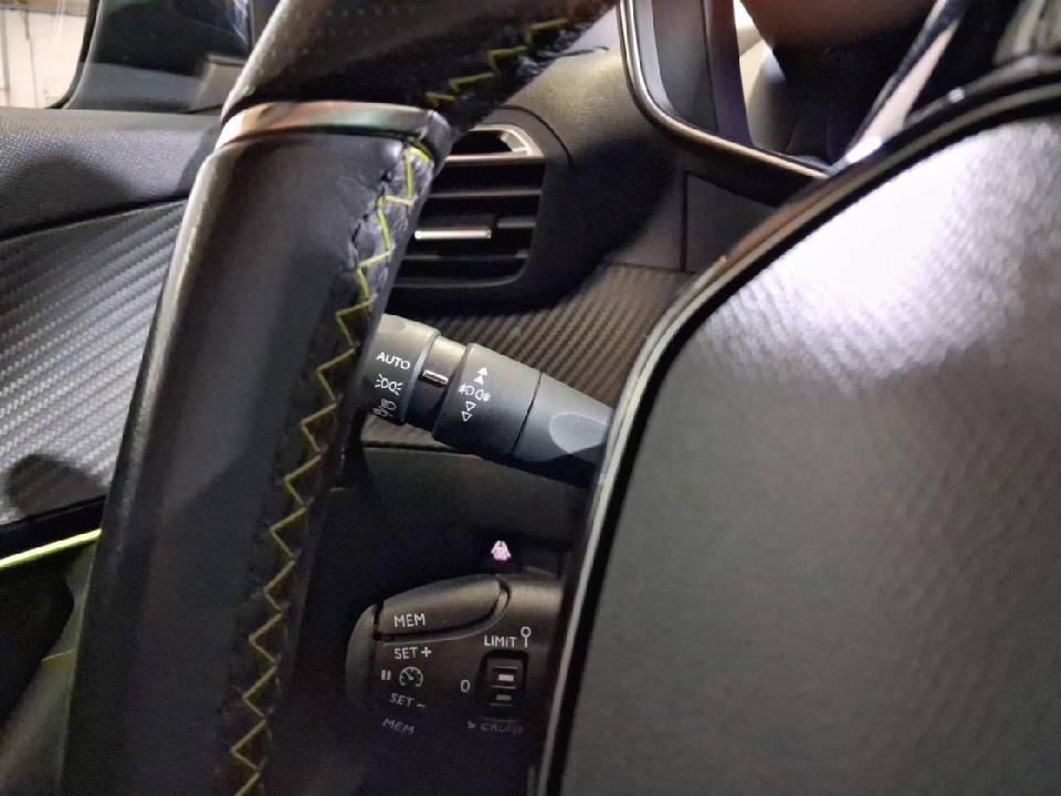 Peugeot 2008 GT Line Puretech 130 S&S BVM6