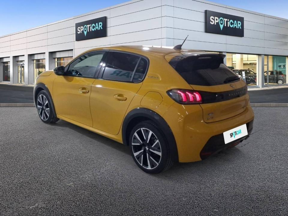 Peugeot 208 PureTech 73kW (100CV) EAT8 GT Line