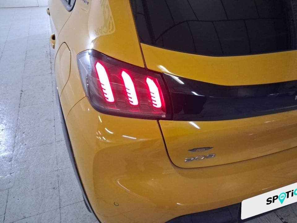 Peugeot 208 PureTech 73kW (100CV) EAT8 GT Line