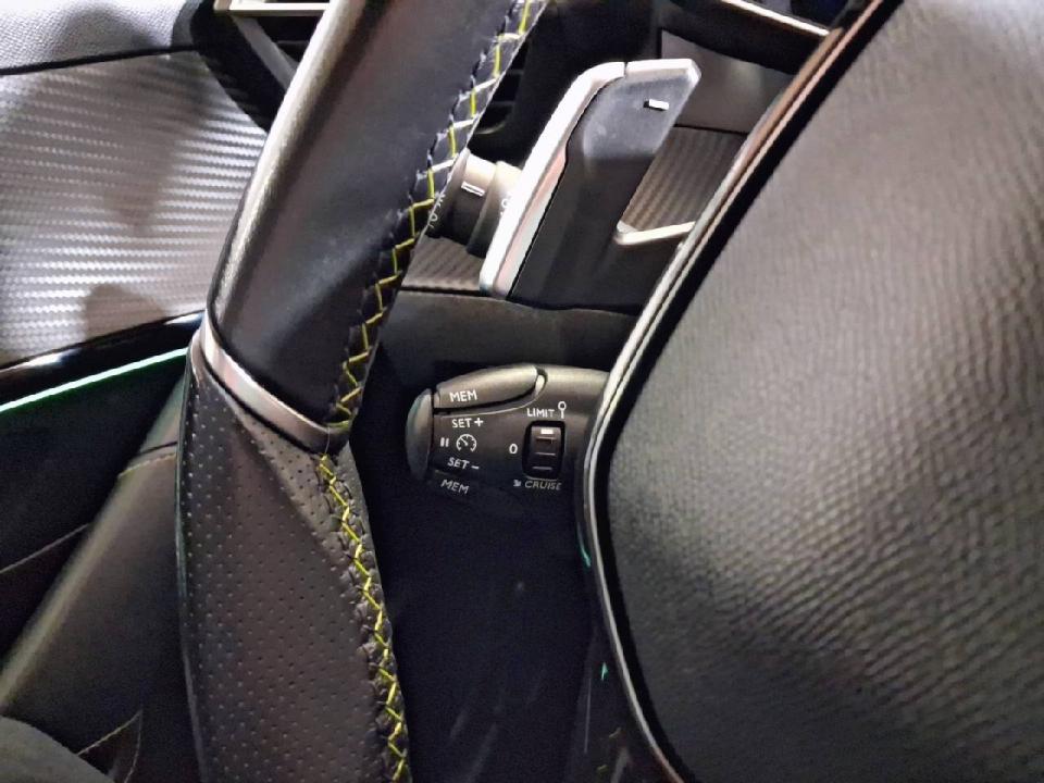 Peugeot 208 PureTech 73kW (100CV) EAT8 GT Line