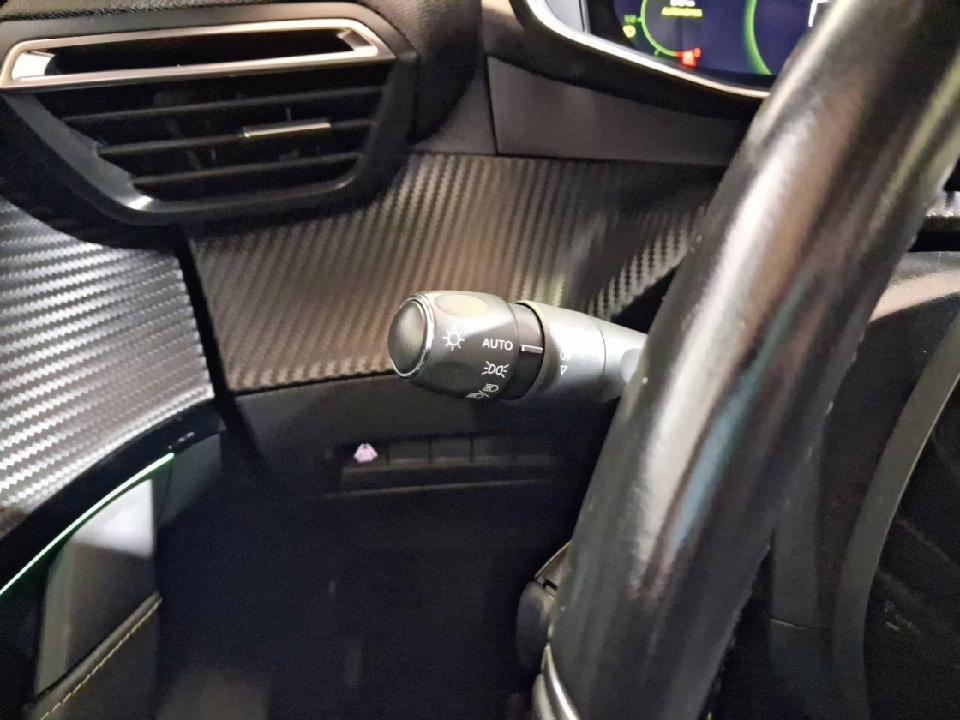 Peugeot 208 PureTech 73kW (100CV) EAT8 GT Line