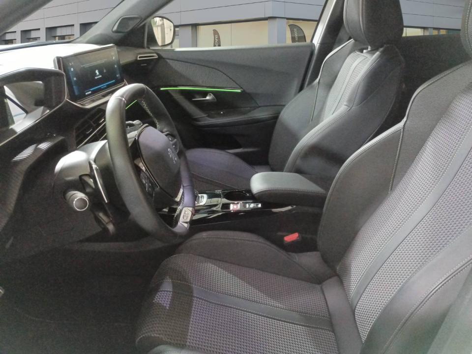 Peugeot 2008 GT Puretech 130 S&S EAT8