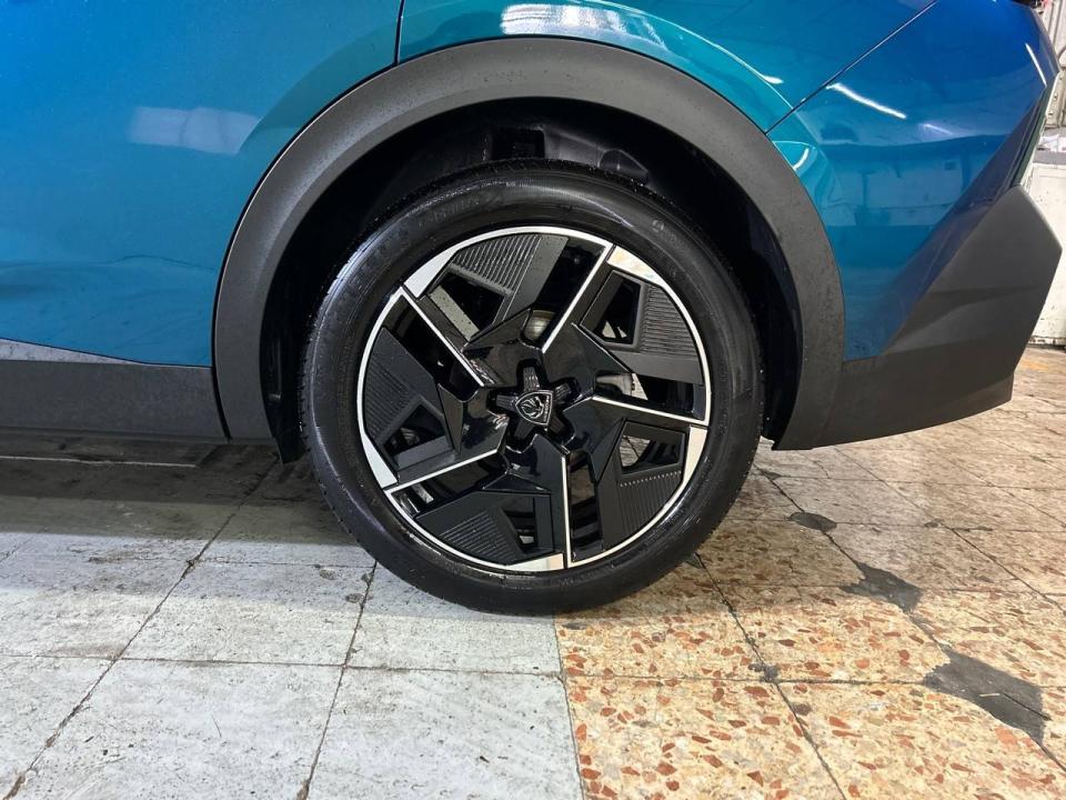 Peugeot 408 408 GT Puretech 130 EAT8