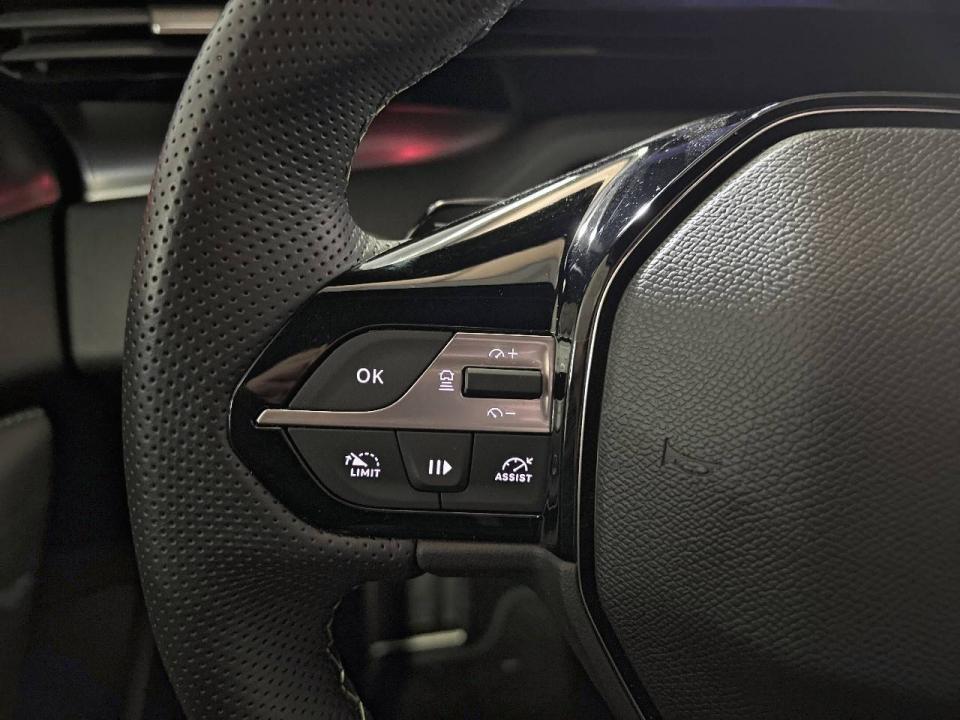 Peugeot 408 408 GT Puretech 130 EAT8