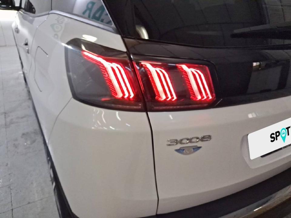 Peugeot 3008 Hybrid 225 e-EAT8 Allure Pack
