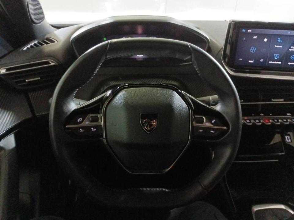 Peugeot 2008 Allure Gasolina 100 S&S 6 Vel. MAN