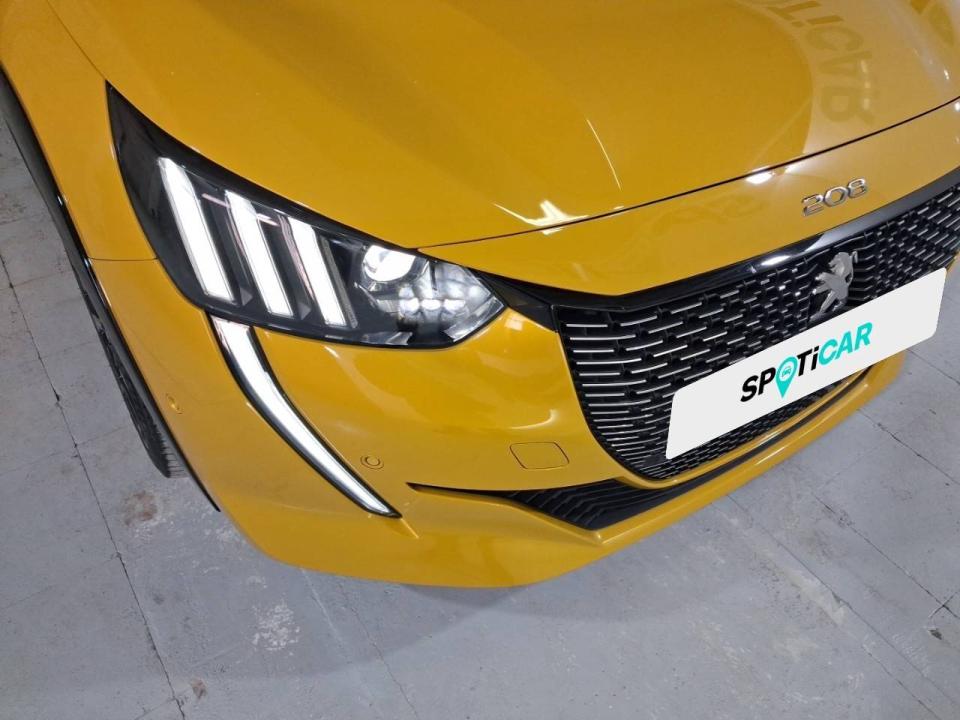 Peugeot 208 BlueHDi 73kW (100CV) GT