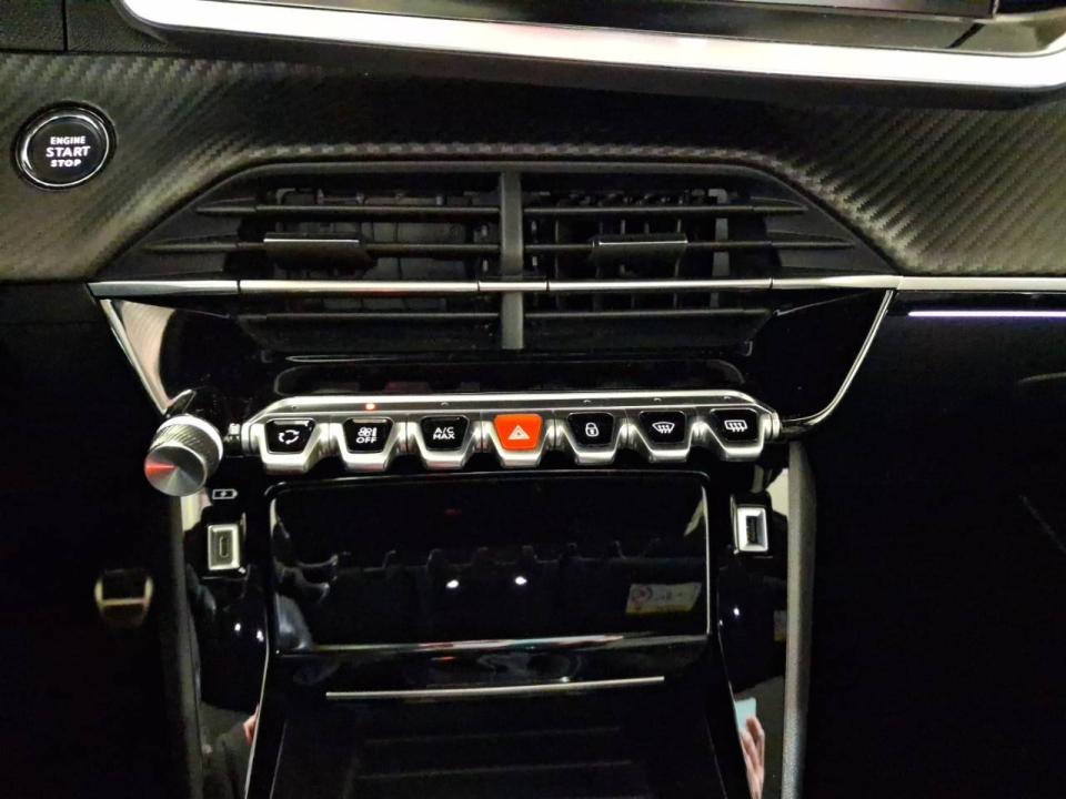 Peugeot 208 BlueHDi 73kW (100CV) GT