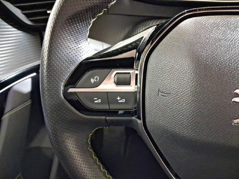 Peugeot 208 BlueHDi 73kW (100CV) GT