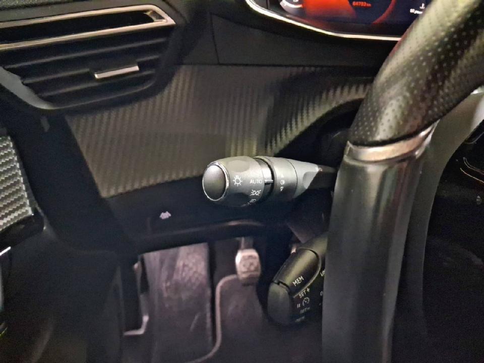 Peugeot 208 BlueHDi 73kW (100CV) GT