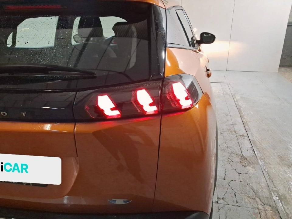 Peugeot 2008 Active Pack Puretech 100 S&S 6 Vel. MAN