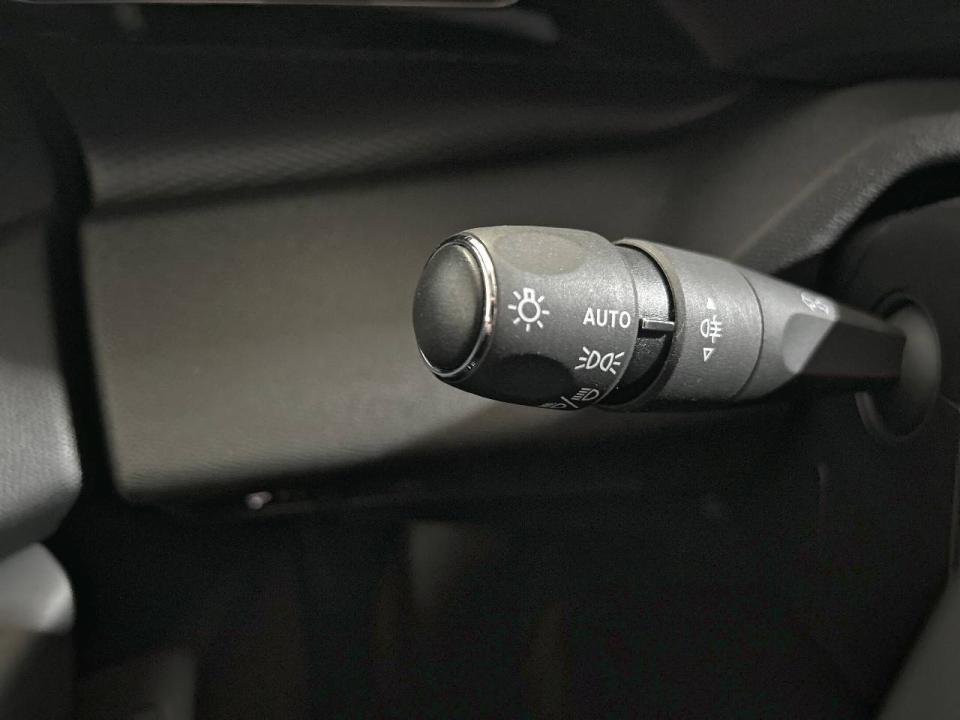 Peugeot 308 5P Active Pack Puretech 130 S&S EAT8