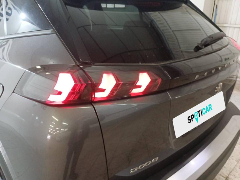 Peugeot 2008 Allure Puretech 130 S&S BVM6