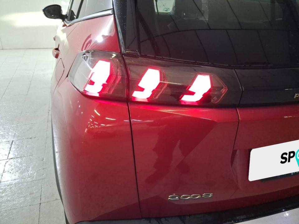 Peugeot 2008 Allure Puretech 130 S&S EAT8