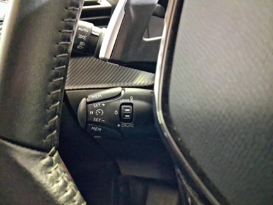 Peugeot 2008 Allure Puretech 130 S&S EAT8