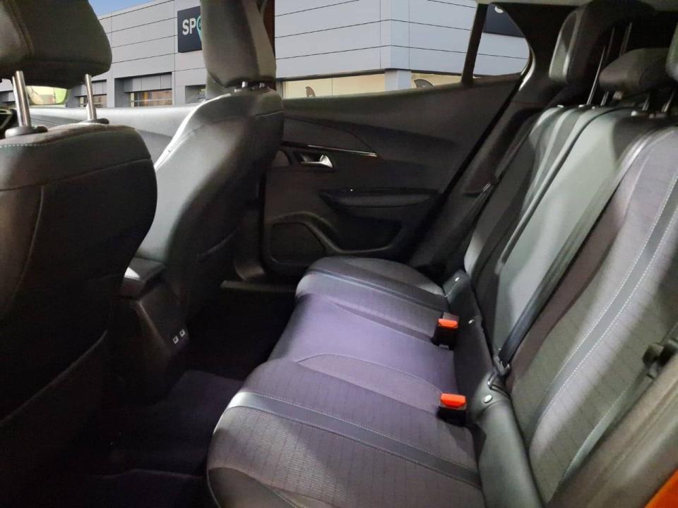 Peugeot 2008 Allure Pack BlueHDI 81kW (110CV)