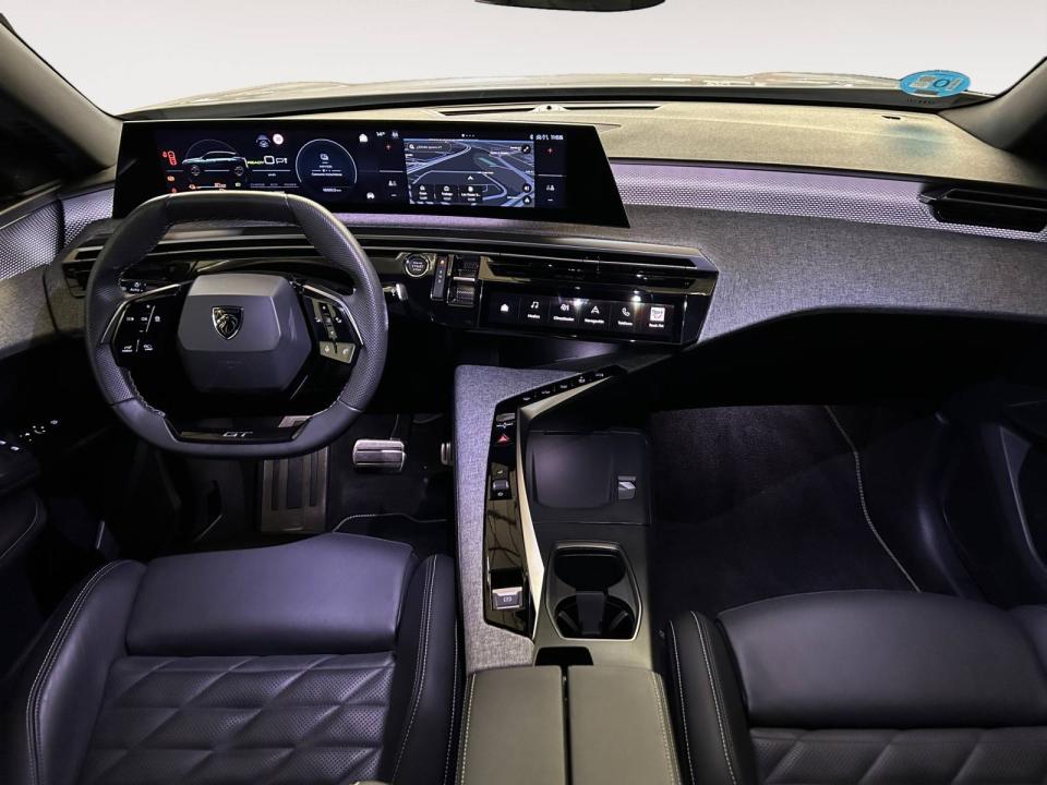 Peugeot E-3008 GT Eléctrico 157kW