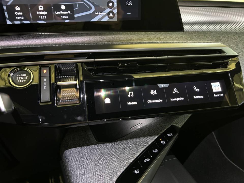 Peugeot E-3008 GT Eléctrico 157kW