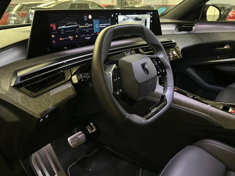 Peugeot E-3008 GT Eléctrico 157kW