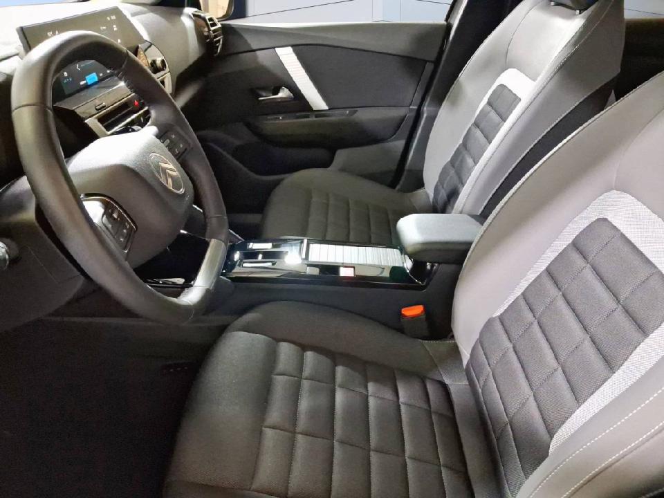 Citroen C4 Hybrid 145 ë-DCS6 Plus