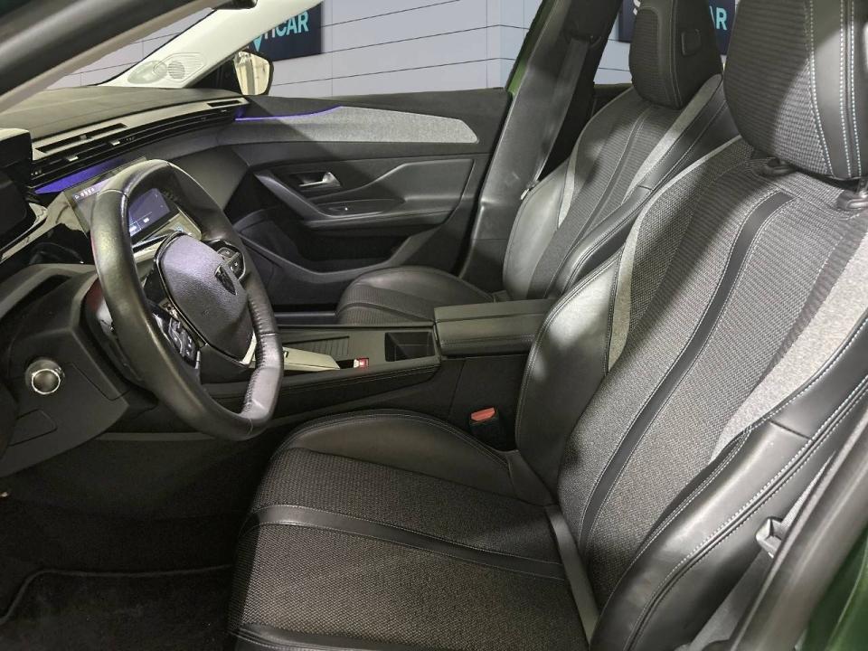 Peugeot 308 5P Allure Pack BlueHDi 130 S&S EAT8