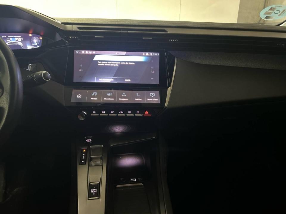 Peugeot 308 5P Allure Pack BlueHDi 130 S&S EAT8