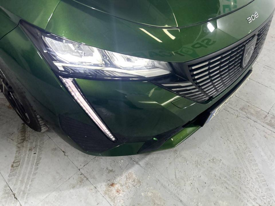 Peugeot 308 5P Allure Pack BlueHDi 130 S&S EAT8