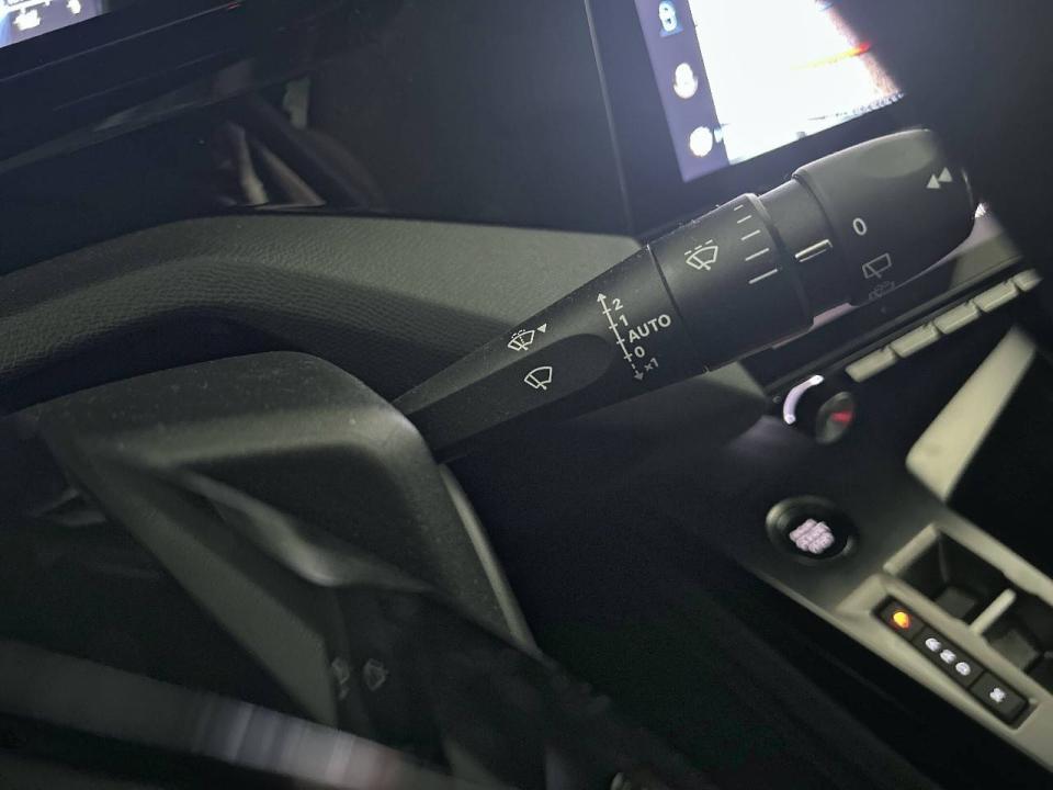 Peugeot 308 5P Allure Pack BlueHDi 130 S&S EAT8