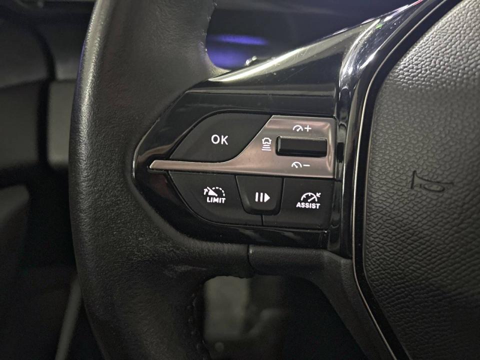 Peugeot 308 5P Allure Pack BlueHDi 130 S&S EAT8