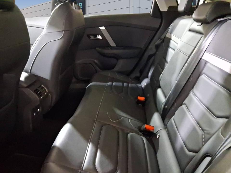 Citroen C4 PureTech 155 S&S EAT8 Shine