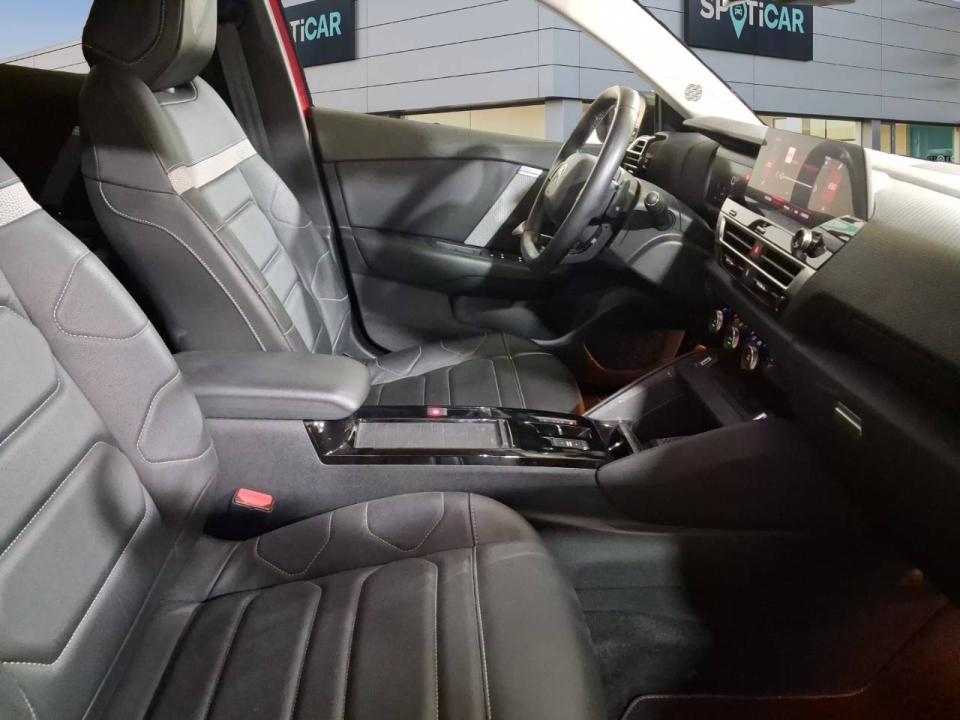 Citroen C4 PureTech 155 S&S EAT8 Shine