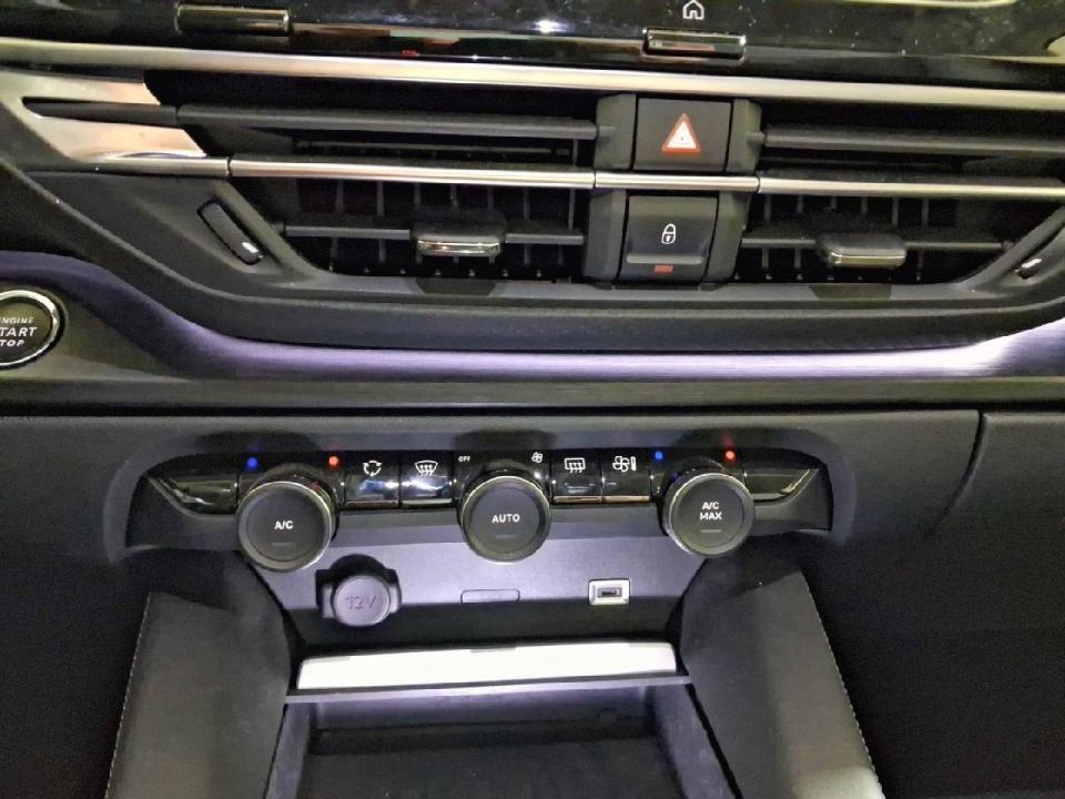 Citroen C5 X Hybrid 225 e-EAT8 Shine