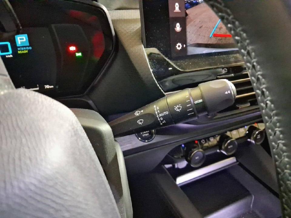 Citroen C5 X Hybrid 225 e-EAT8 Shine