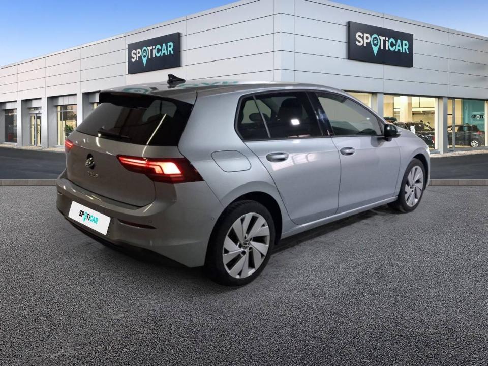 Volkswagen Golf Life 1.5 TSI 85kW (115CV)