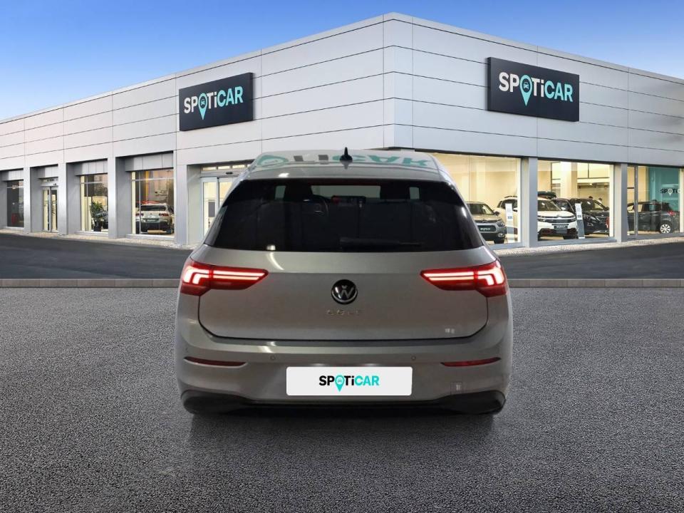 Volkswagen Golf Life 1.5 TSI 85kW (115CV)