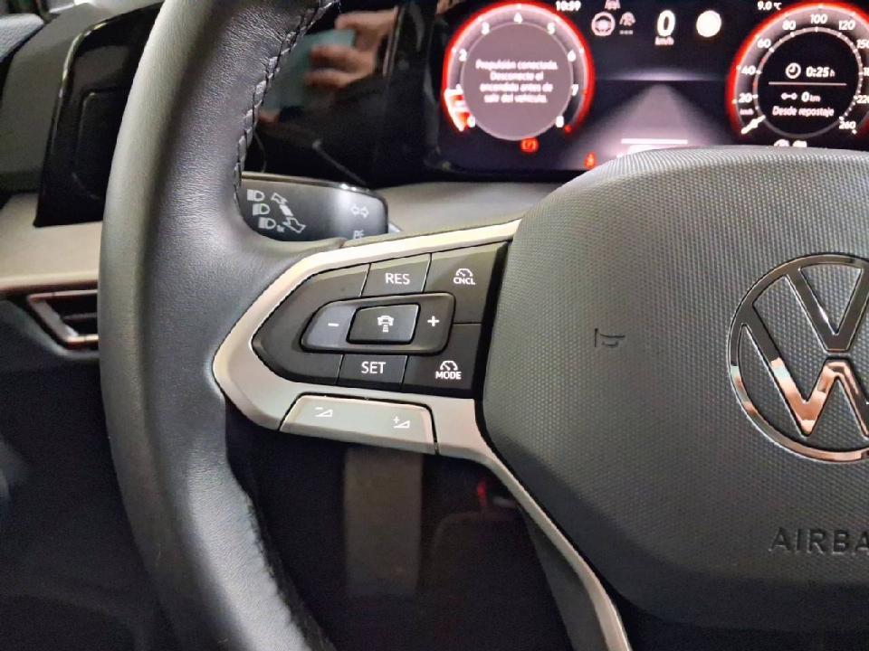 Volkswagen Golf Life 1.5 TSI 85kW (115CV)