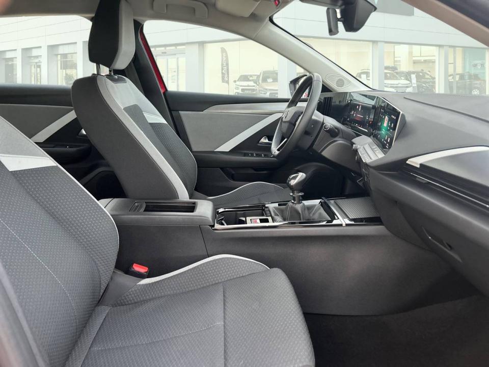 Opel Astra 1.2T XHT 96kW (130CV) Edition