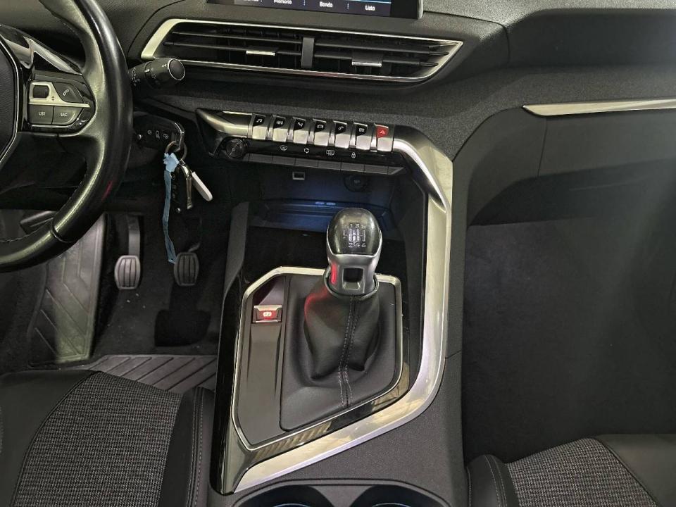 Peugeot 3008 1.2 PURETECH 96KW (130CV) ALLURE S&S