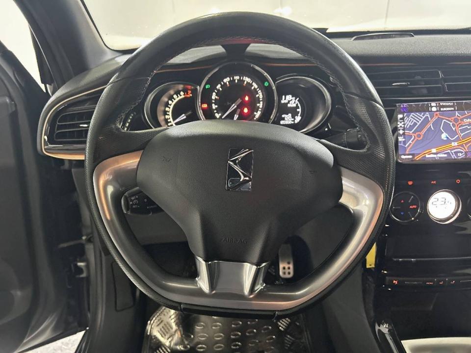 DS DS 3 PureTech 81kW (110CV) S&S Dark Side