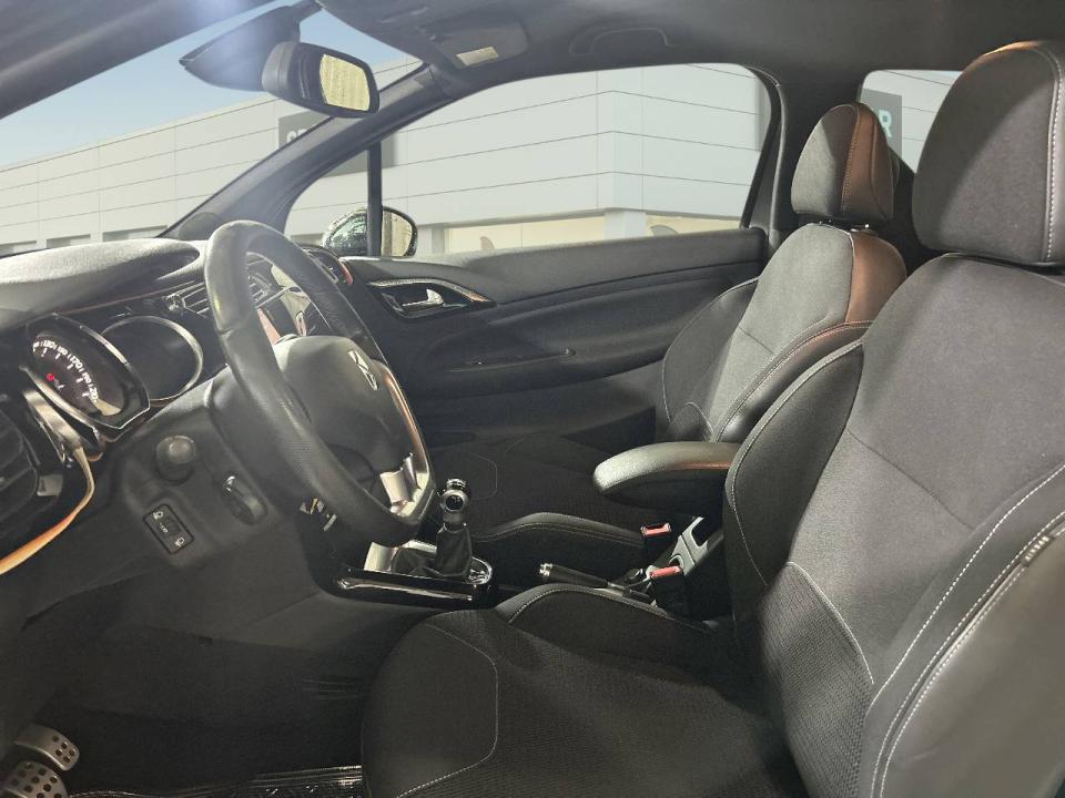 DS DS 3 PureTech 81kW (110CV) S&S Dark Side