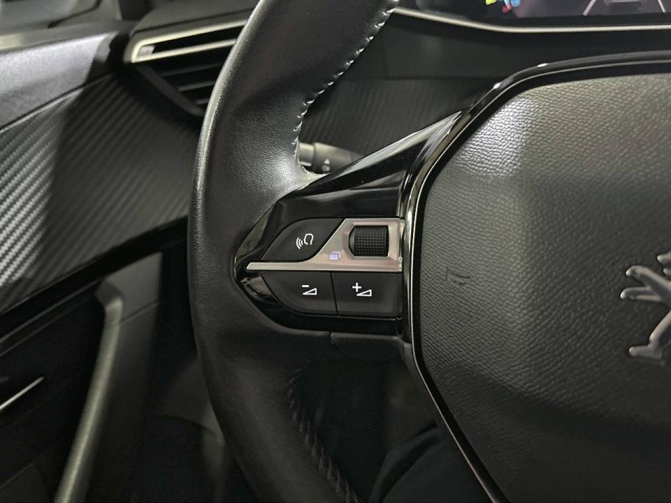 Peugeot 2008 Allure Pack BlueHDI 81kW (110CV)