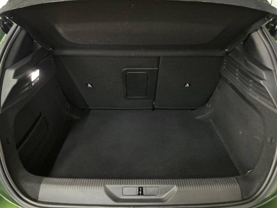 Peugeot 308 5P Allure Pack Puretech 130 S&S MAN