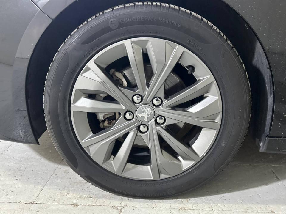 Peugeot 508 5P Business Line BlueHDi 130 EAT8